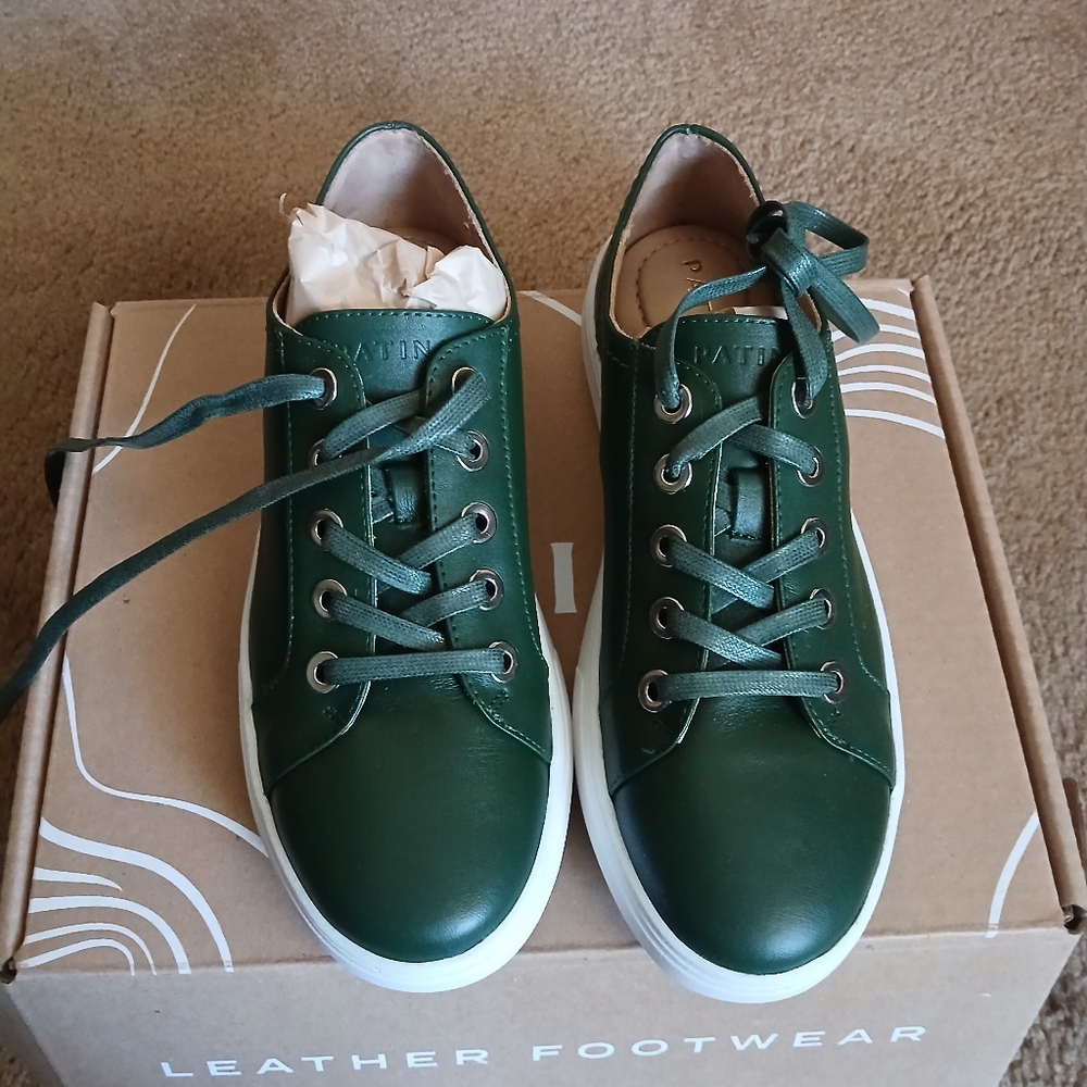 NIB Patina Forest Green Genuine Leather Sneakers